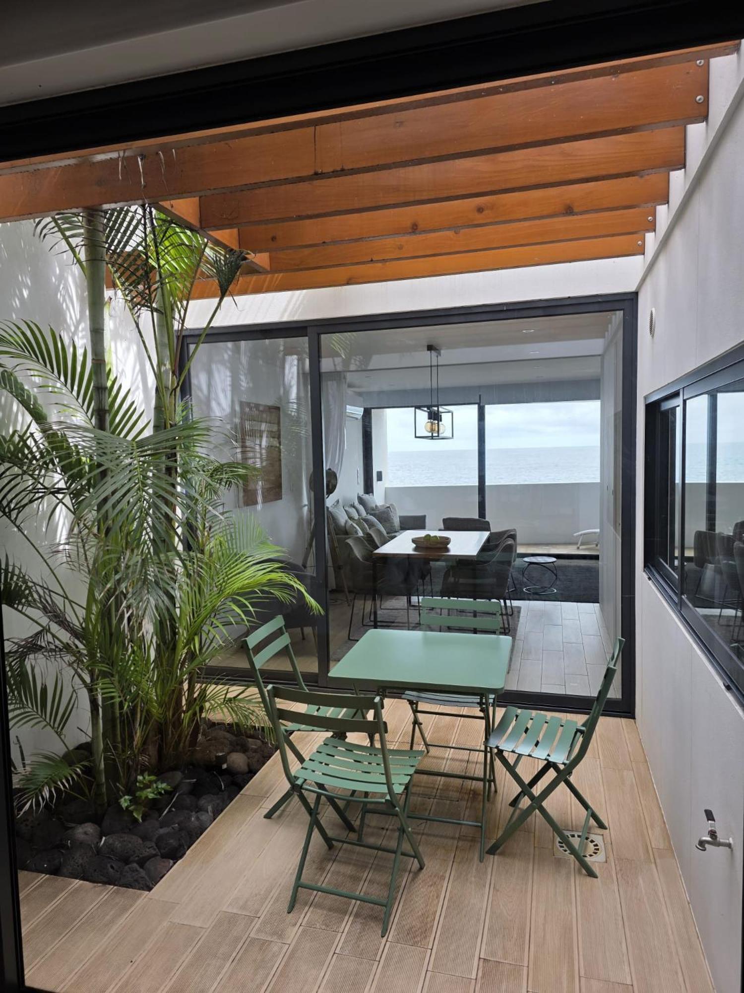 Home At Azores - Oasis House São Roque Exterior photo